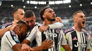 Esultanza Juventus, il gol di Kelly contro l'Inter