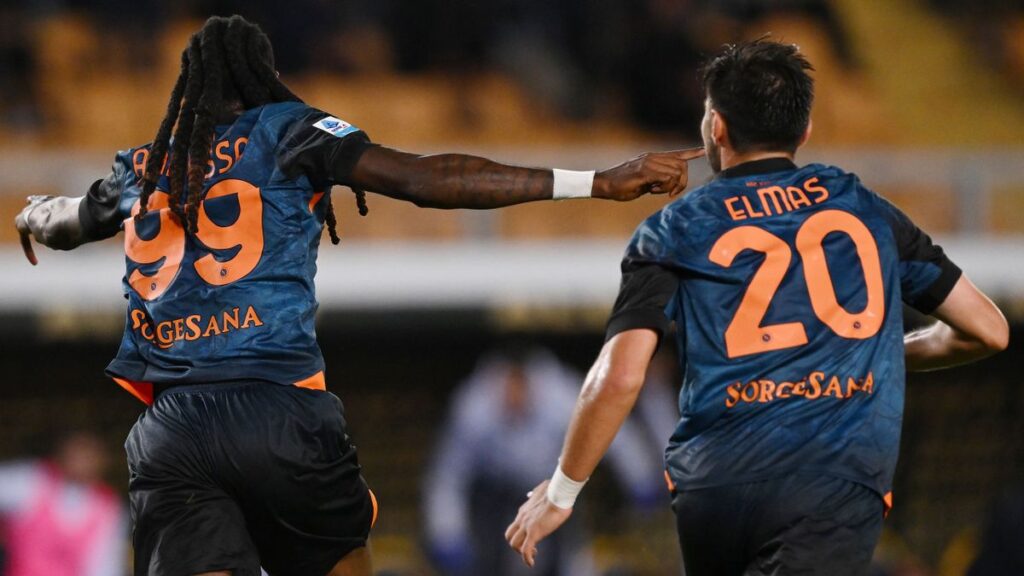 I festeggiamenti di Anguissa in Lecce-Napoli