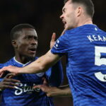 Gueye nei guai: schiaffo al compagno e rosso a Old Trafford, ora rischia tre giornate