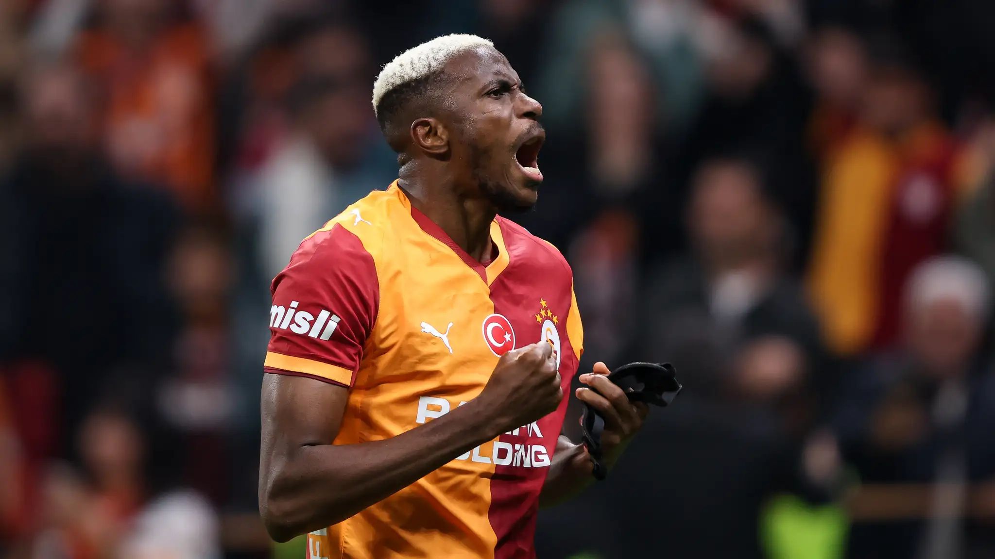 Osimhen ritrova se stesso al Galatasaray: «Qui ho riscoperto ambizione, identità e fame di vittoria» Osimhen ritrova se stesso al Galatasaray: «Qui ho riscoperto ambizione, identità e fame di vittoria»