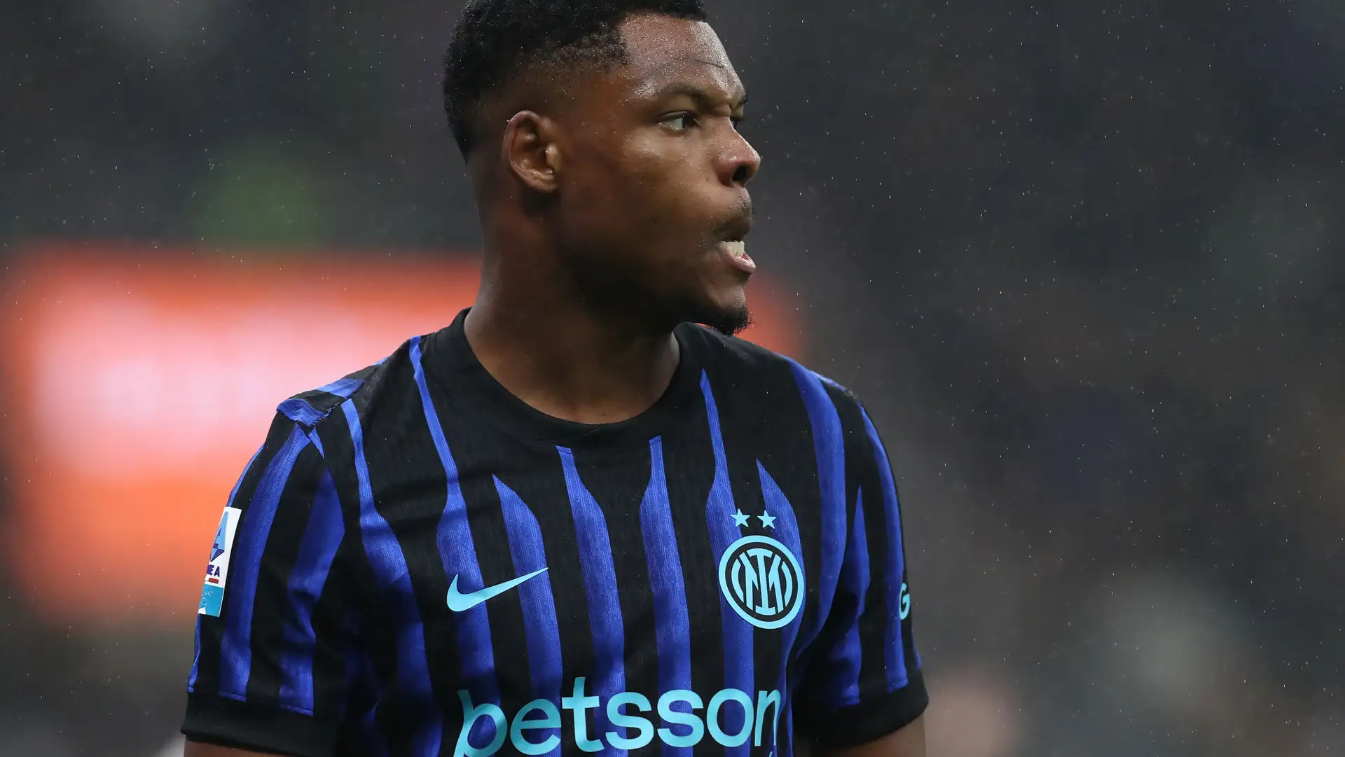 inter dumfries si opera alla caviglia stop lungo per l8217olandese da Como1907news.com inter dumfries si opera alla caviglia stop lungo per l8217olandese