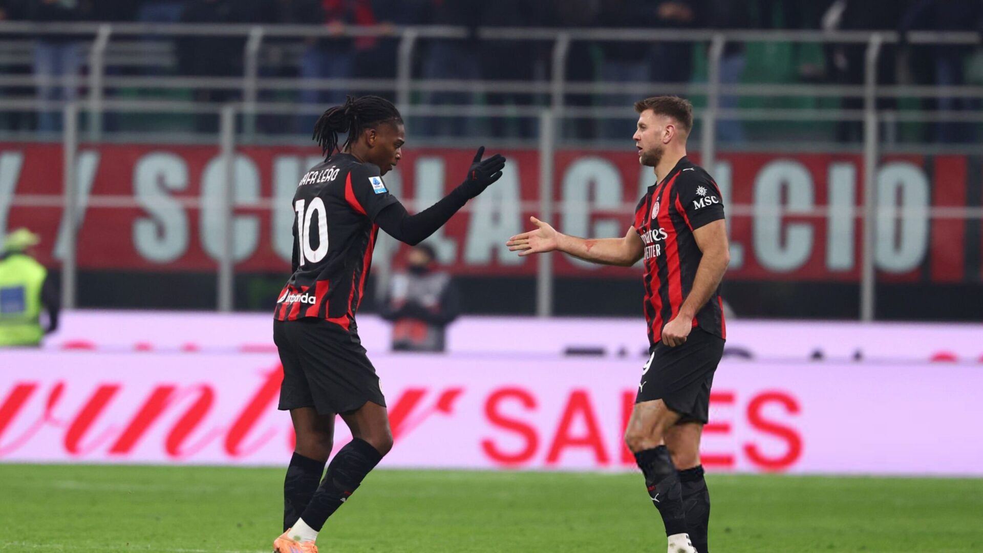 leao e fullkrug milan