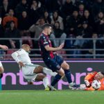 Roma, Malen non basta: al Dall’Ara è 1-1 nel segno di Pellegrini