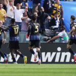 Arena Garibaldi in fiamme: il Pisa travolge il Cagliari nonostante l’inferiorità